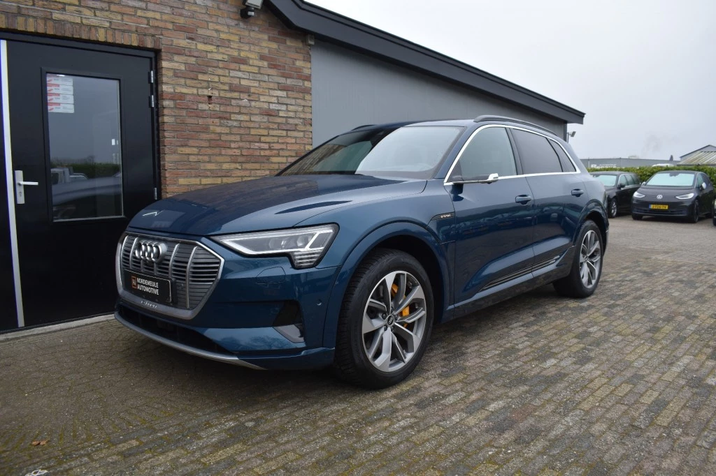 Hoofdafbeelding Audi e-tron