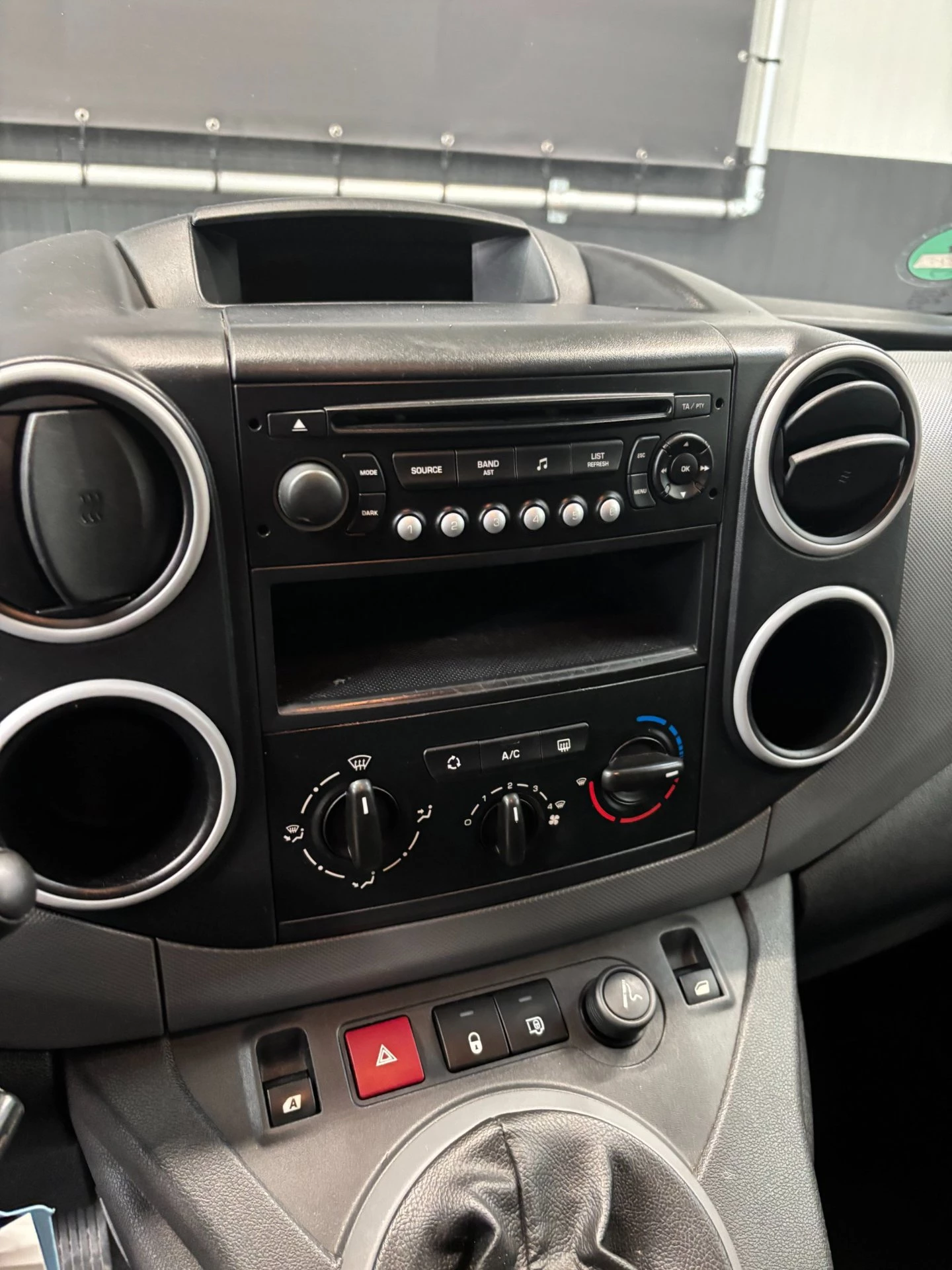 Hoofdafbeelding Peugeot Partner