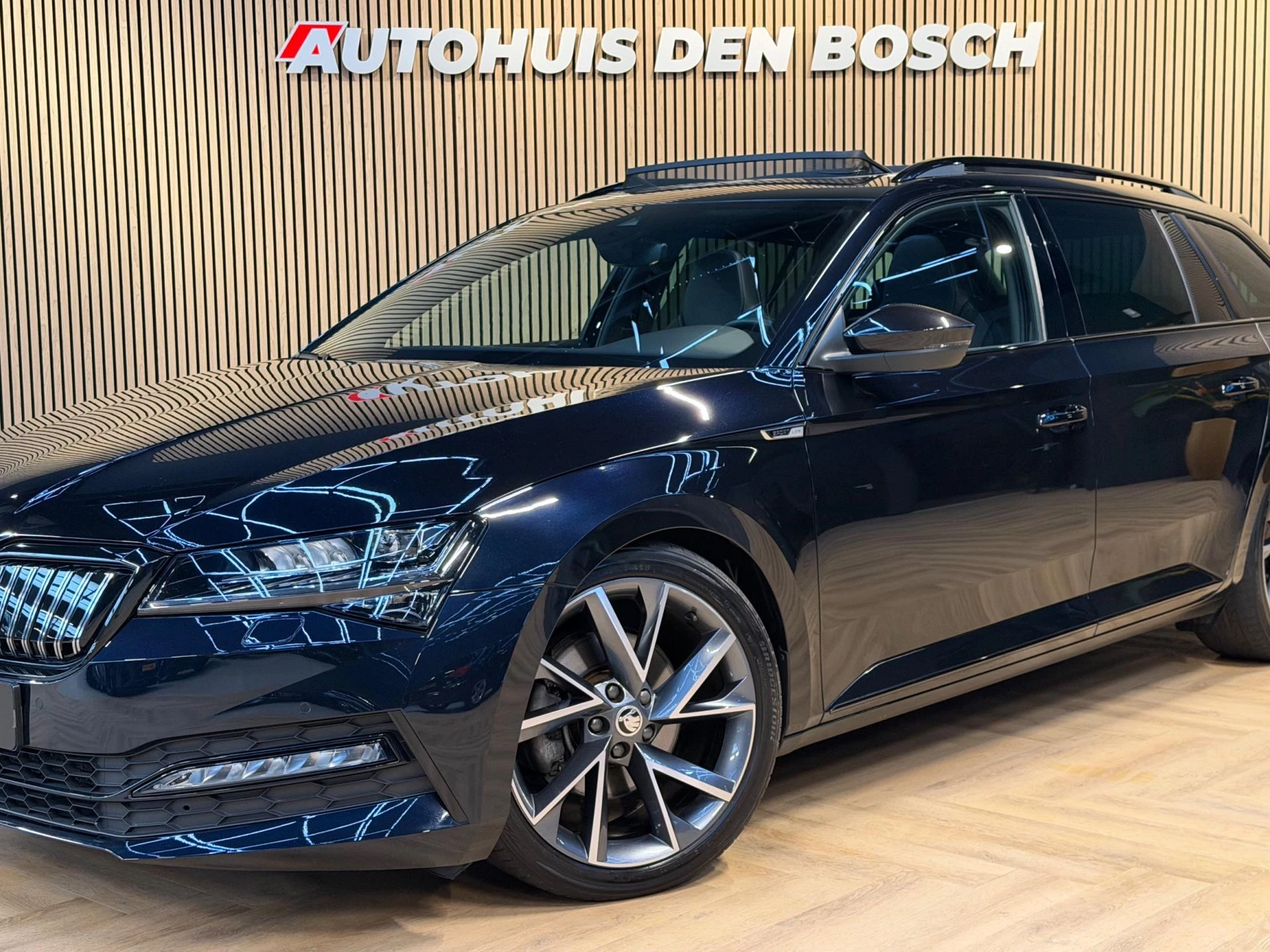 Hoofdafbeelding Škoda Superb