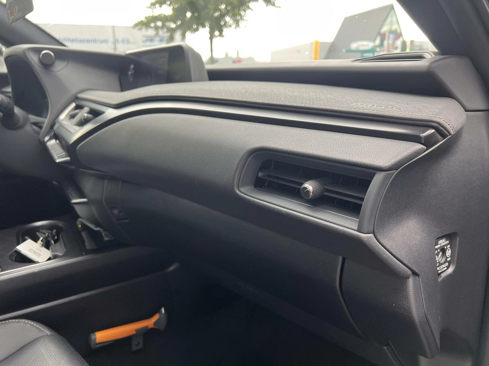Hoofdafbeelding Lexus UX