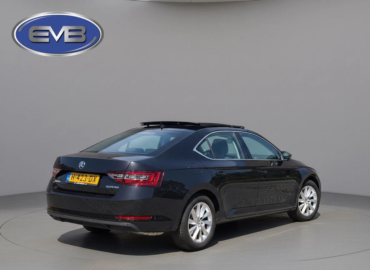 Hoofdafbeelding Škoda Superb