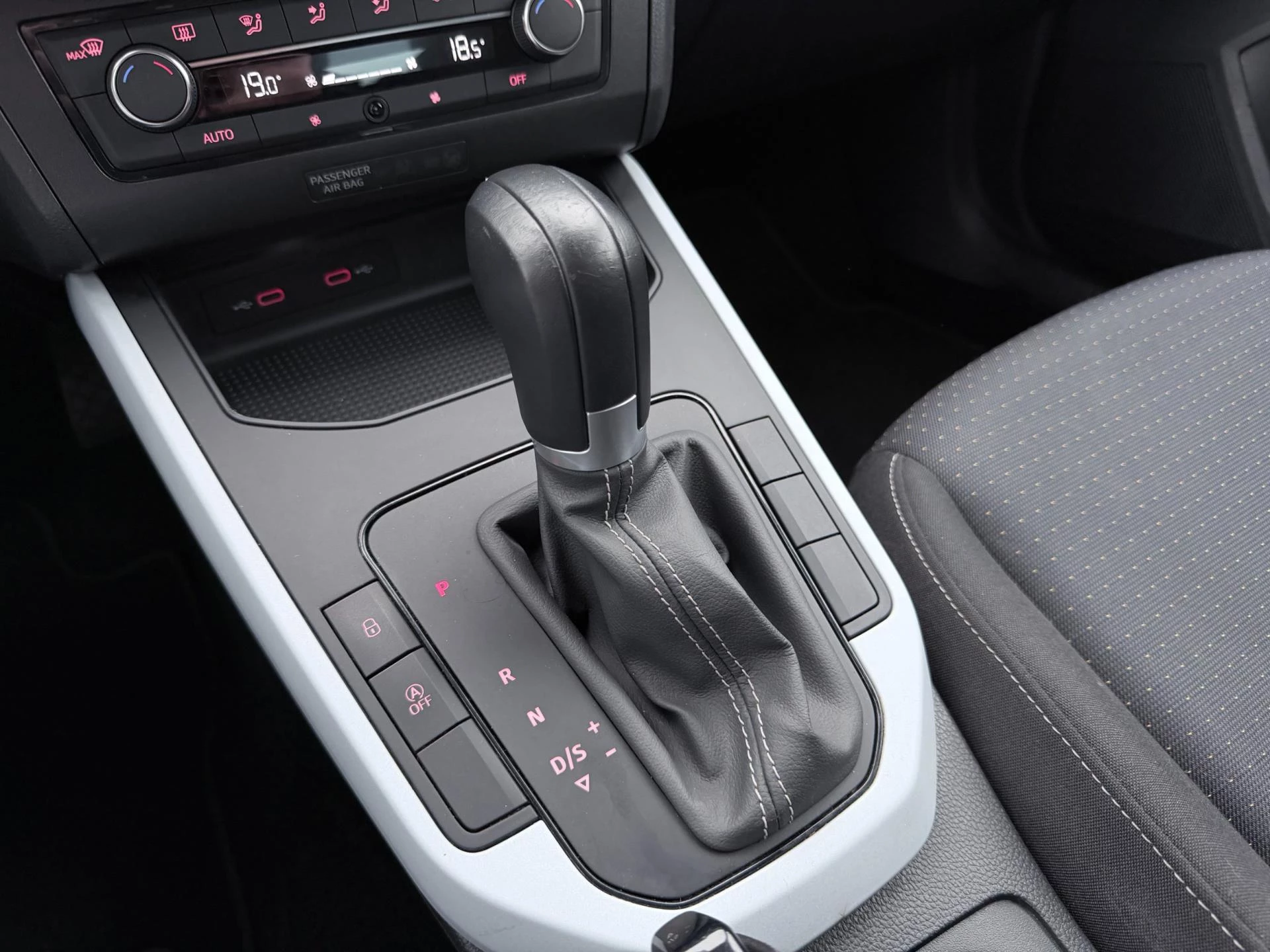 Hoofdafbeelding SEAT Arona