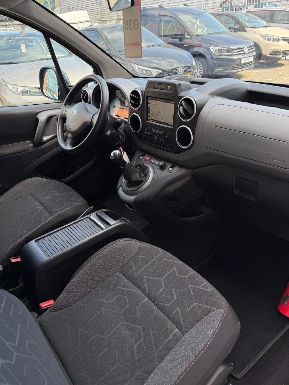 Hoofdafbeelding Peugeot Partner