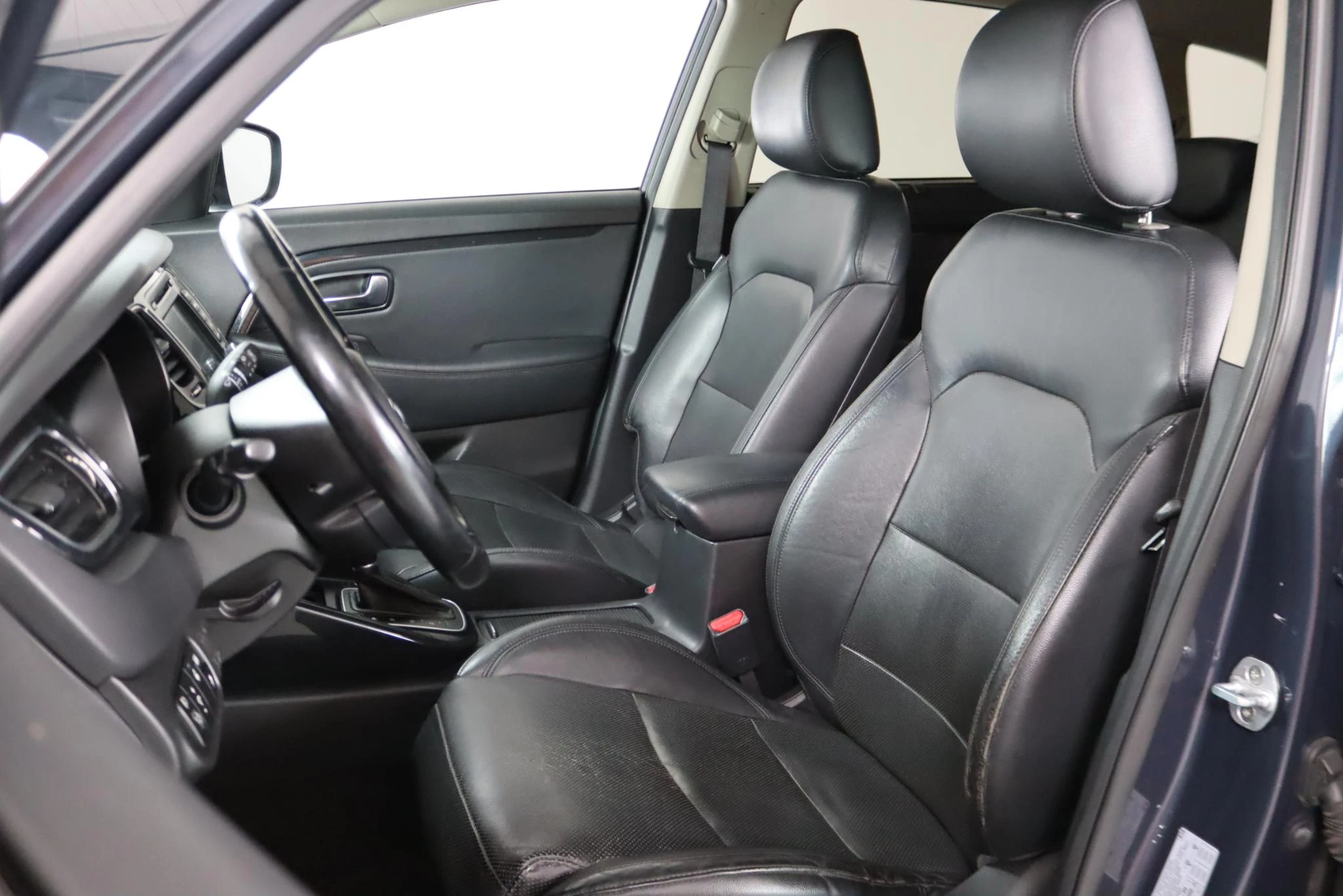 Hoofdafbeelding Kia Carens