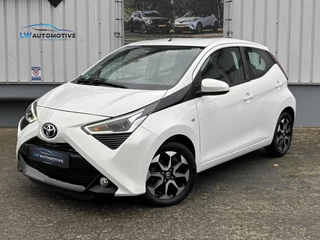Hoofdafbeelding Toyota Aygo Toyota Aygo 1.0 VVT-i x-play | 15'' velgen | Camera | Carplay
