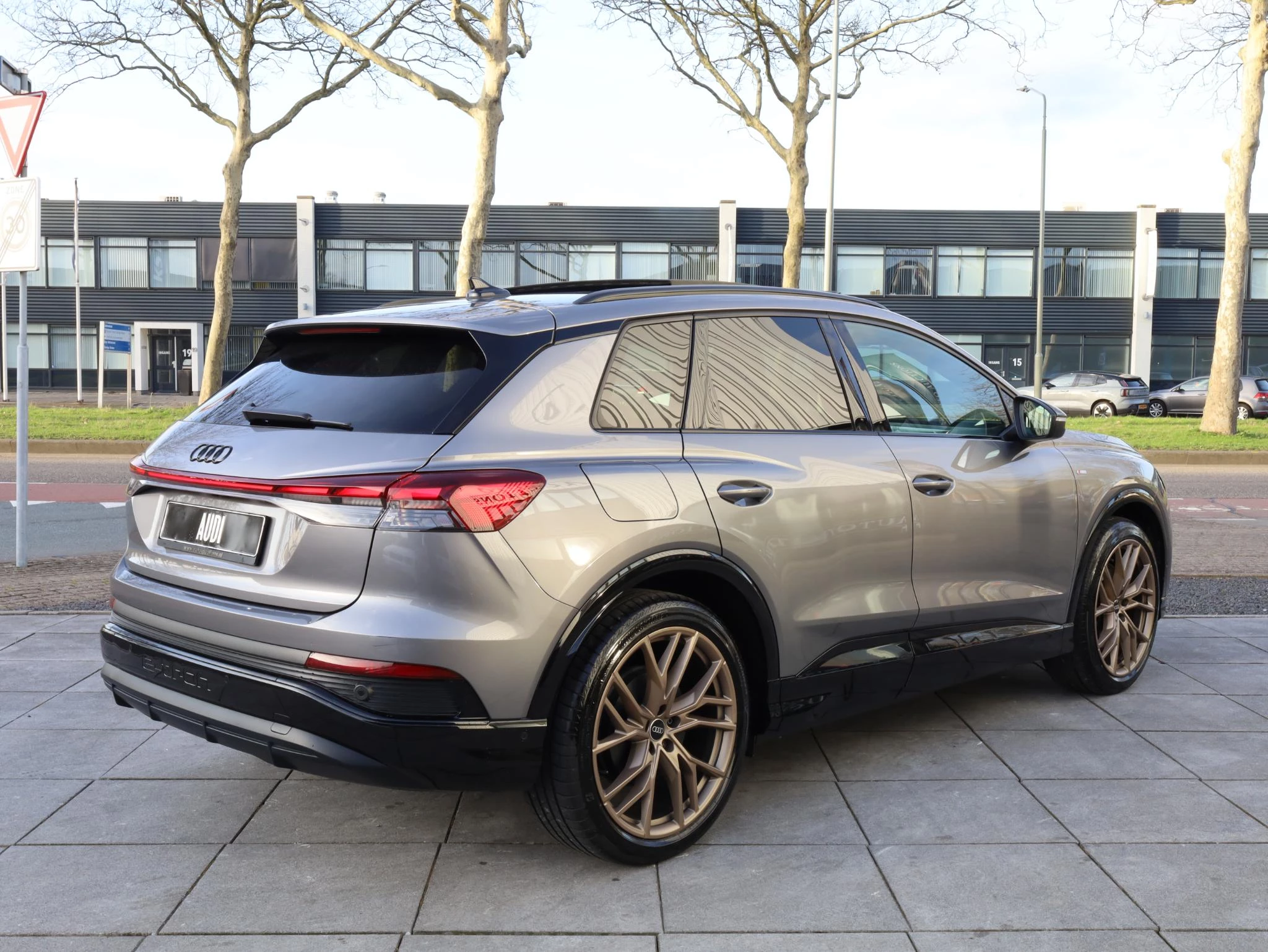 Hoofdafbeelding Audi Q4 e-tron