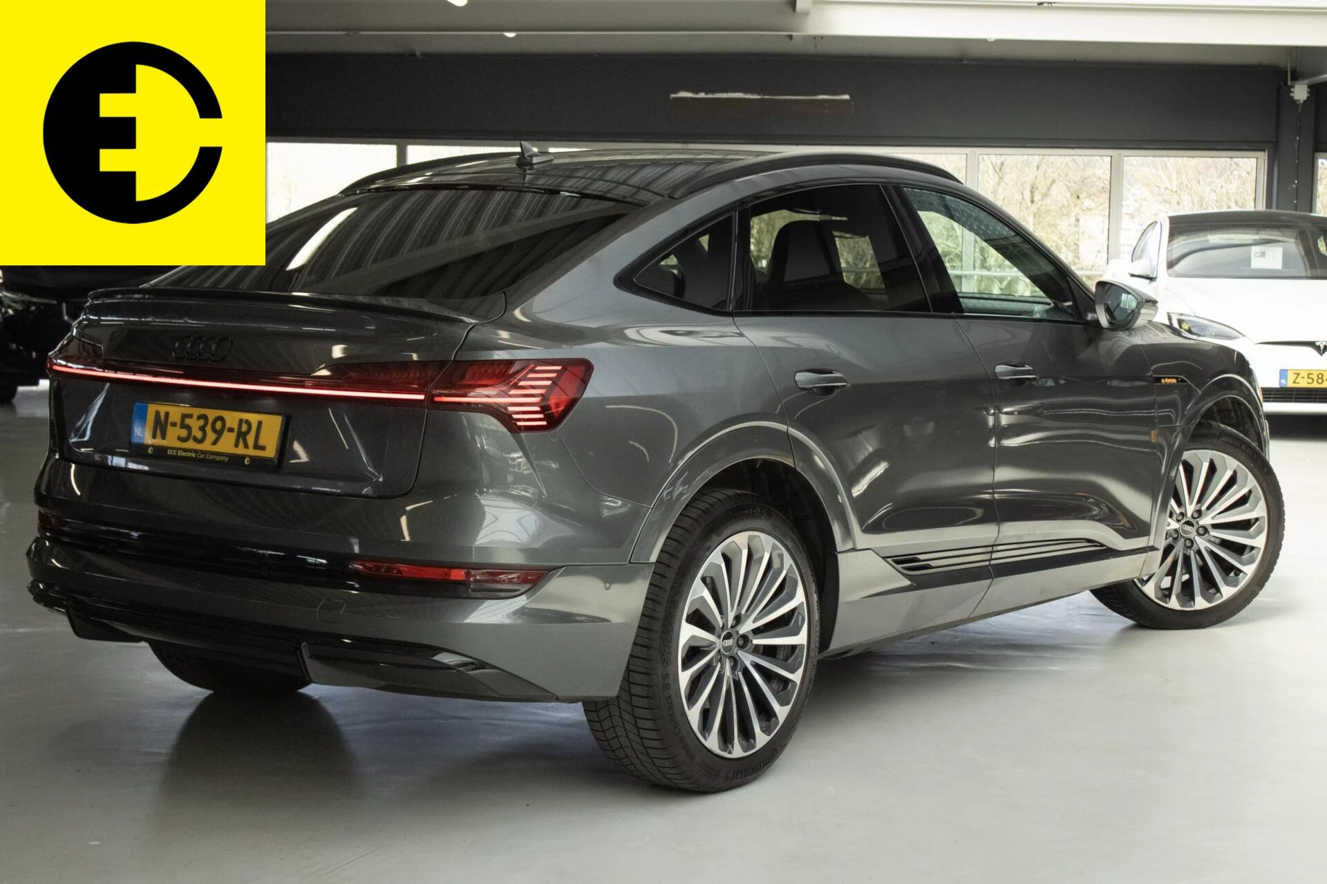 Hoofdafbeelding Audi e-tron