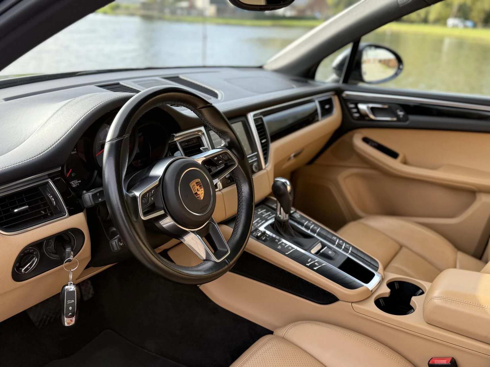 Hoofdafbeelding Porsche Macan