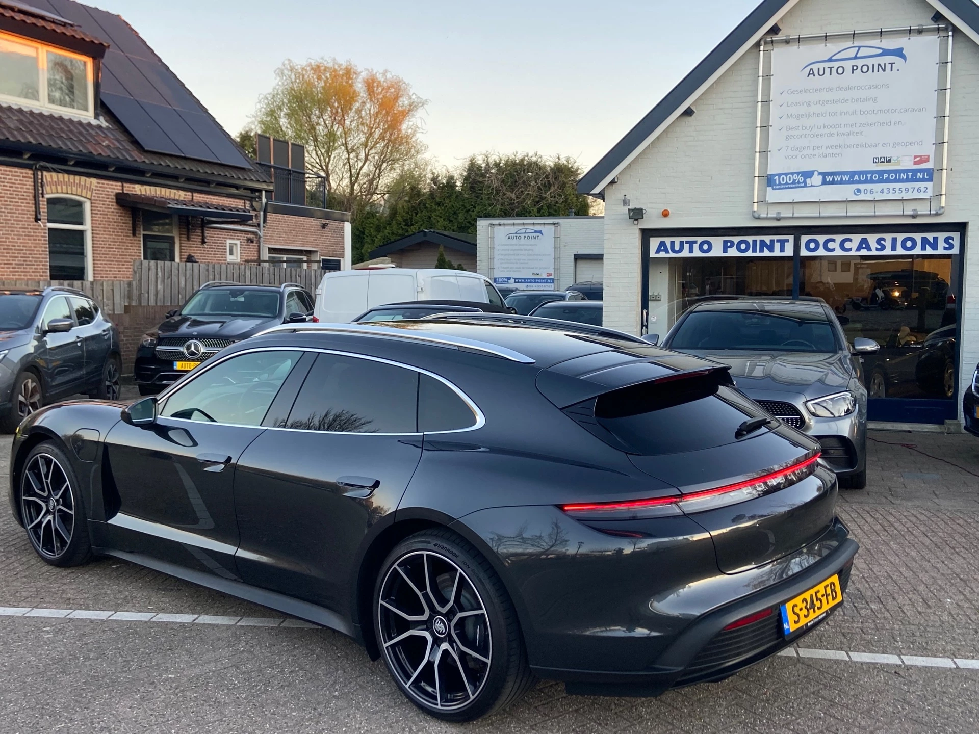 Hoofdafbeelding Porsche Taycan