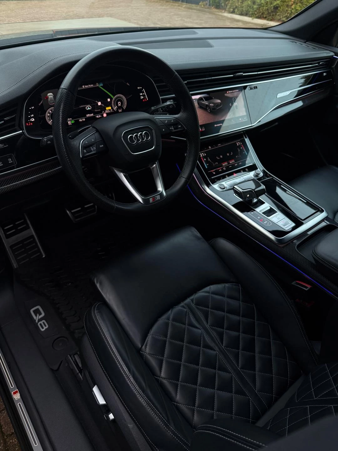 Hoofdafbeelding Audi Q8