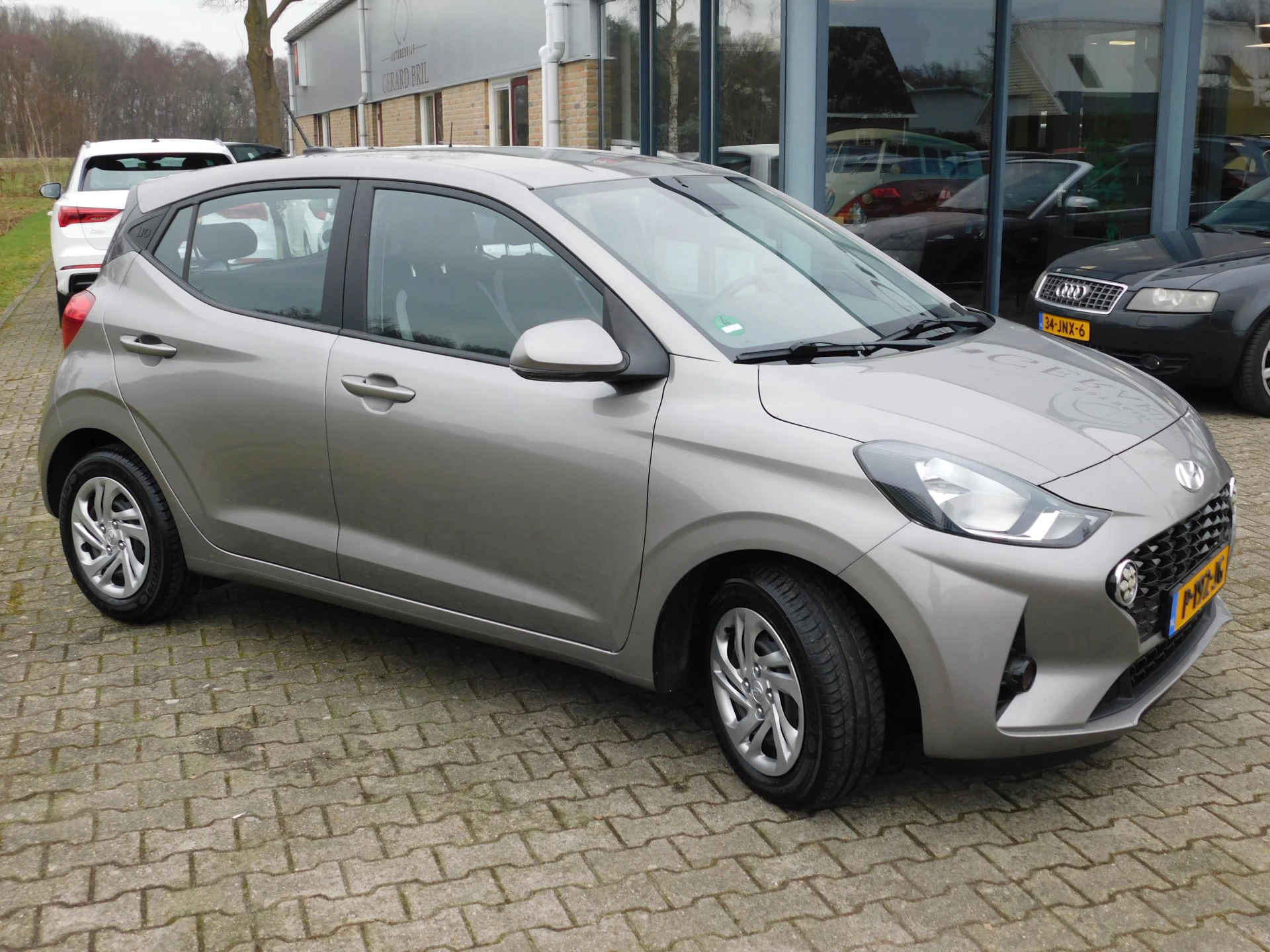 Hoofdafbeelding Hyundai i10