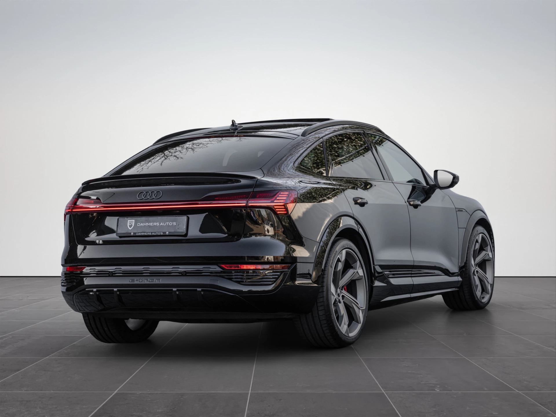 Hoofdafbeelding Audi Q8 Sportback e-tron