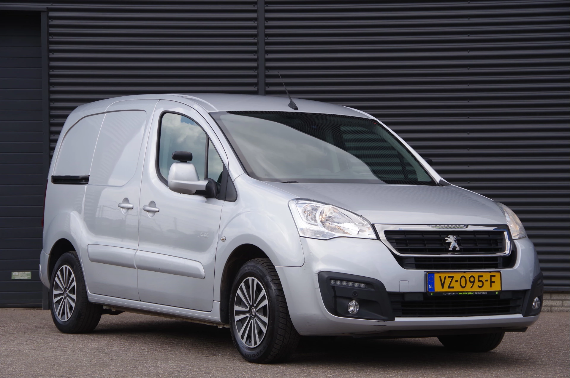 Hoofdafbeelding Peugeot Partner
