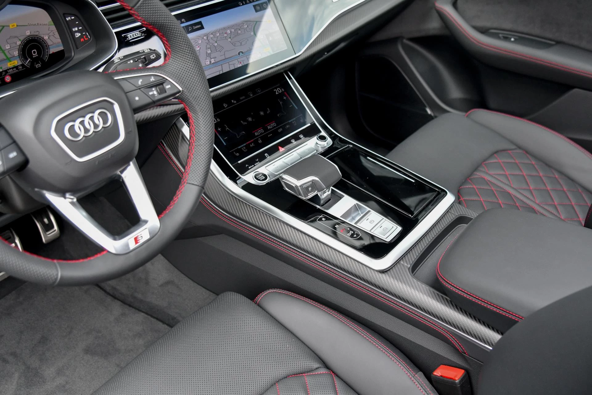 Hoofdafbeelding Audi Q8