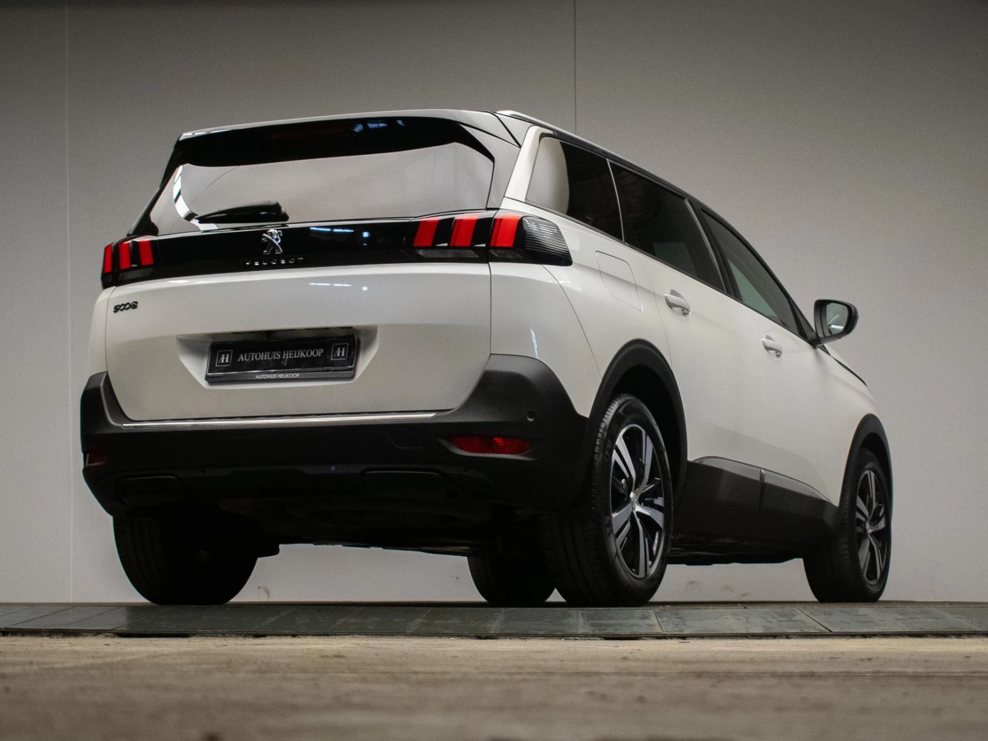 Hoofdafbeelding Peugeot 5008