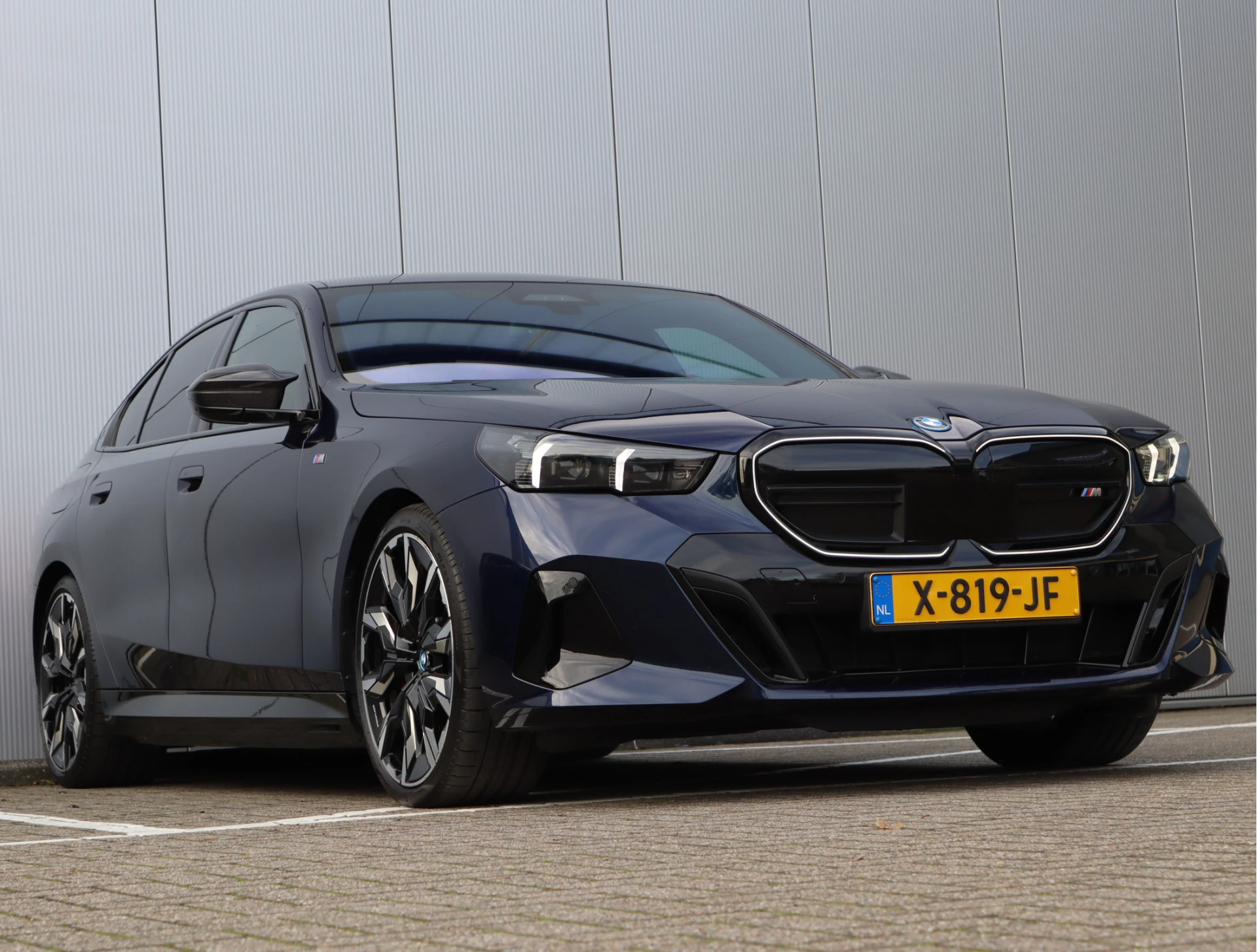 Hoofdafbeelding BMW i5