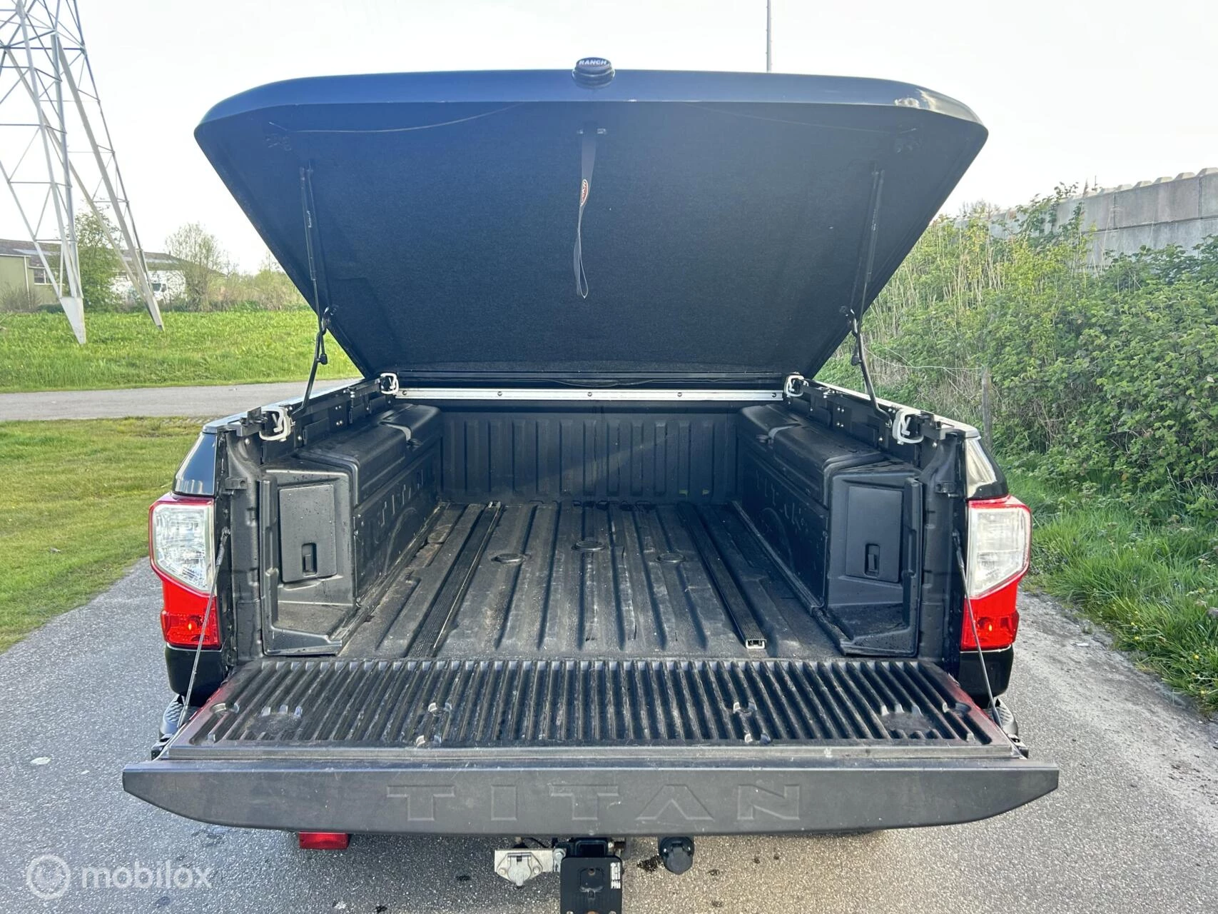 Hoofdafbeelding Nissan Titan