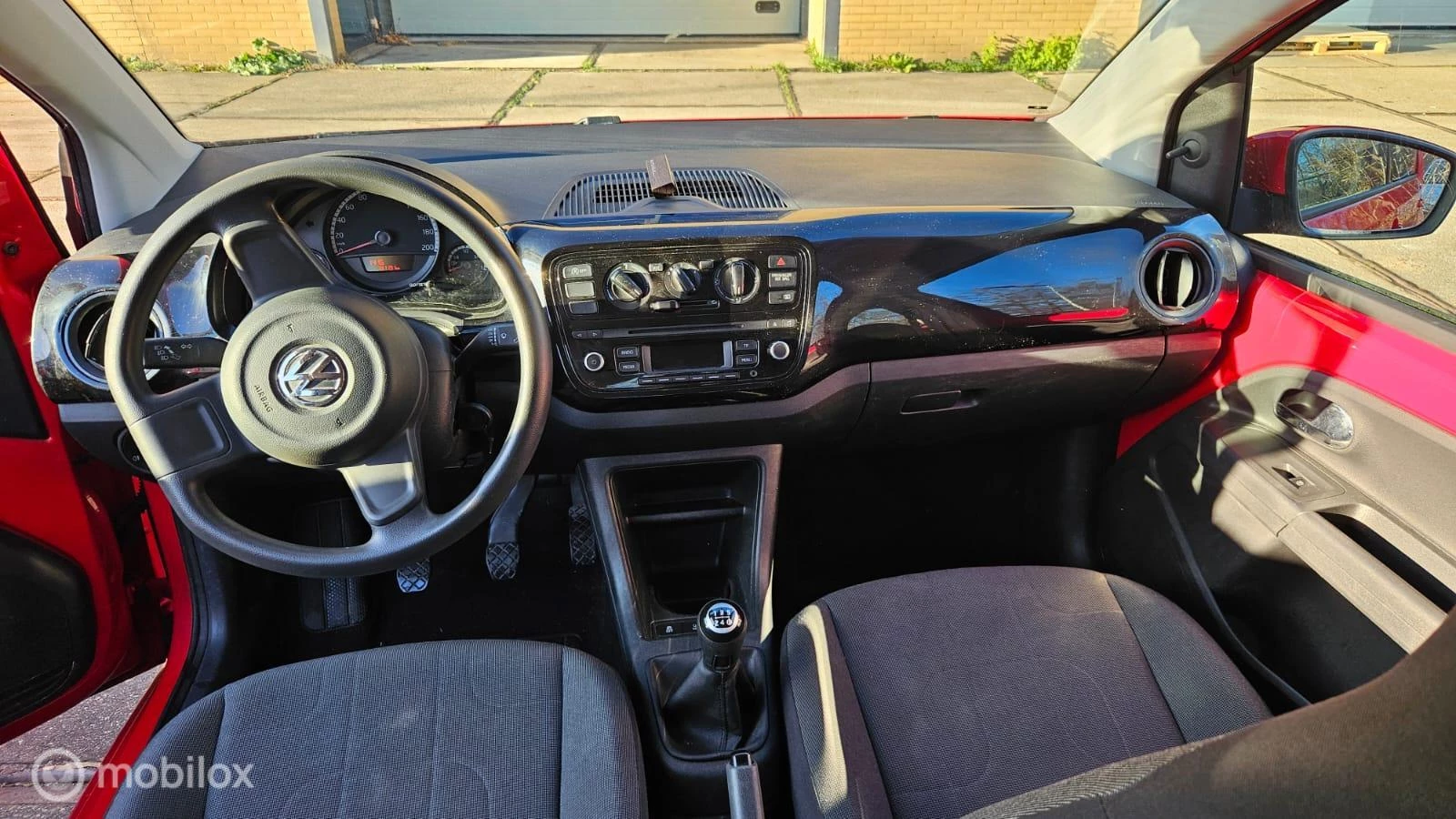 Hoofdafbeelding Volkswagen up!