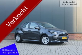 Toyota Yaris 1.5 Hybrid Active I 1 Eigenaar I Allseason banden I NL-auto