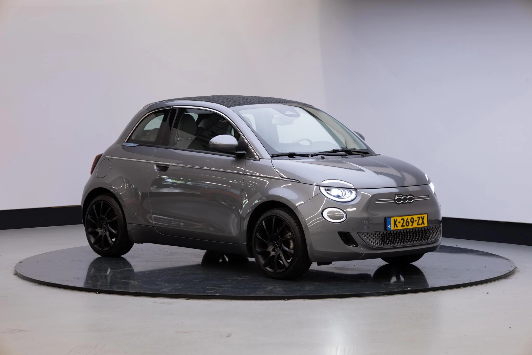 Hoofdafbeelding Fiat 500C