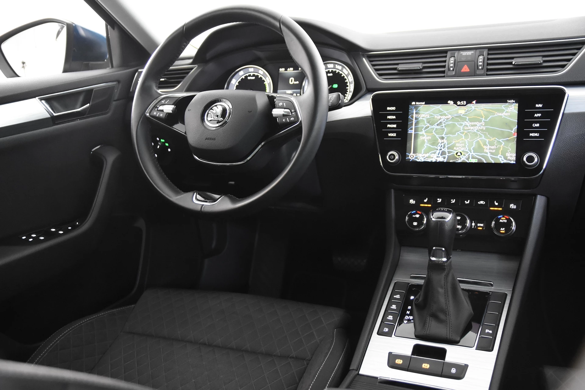 Hoofdafbeelding Škoda Superb