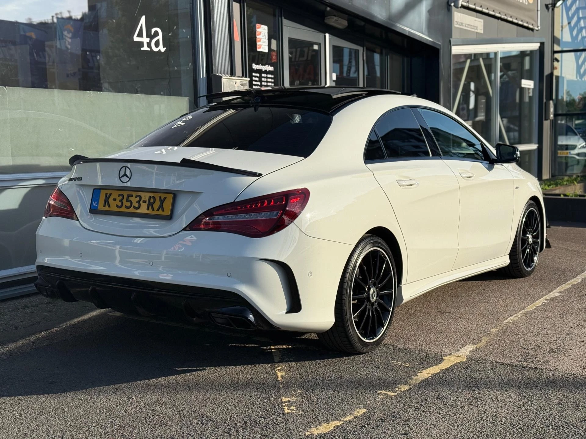 Hoofdafbeelding Mercedes-Benz CLA