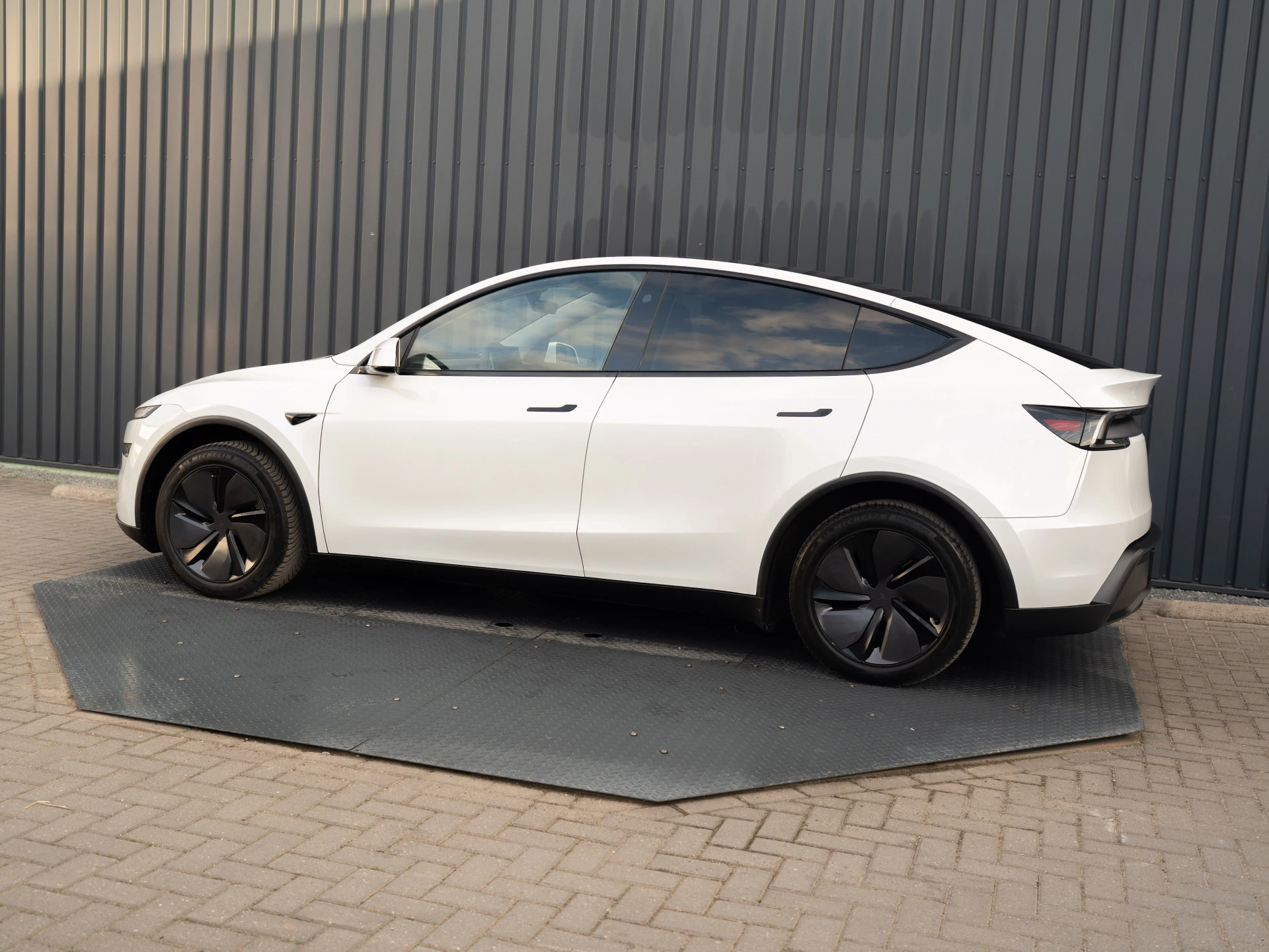 Hoofdafbeelding Tesla Model Y