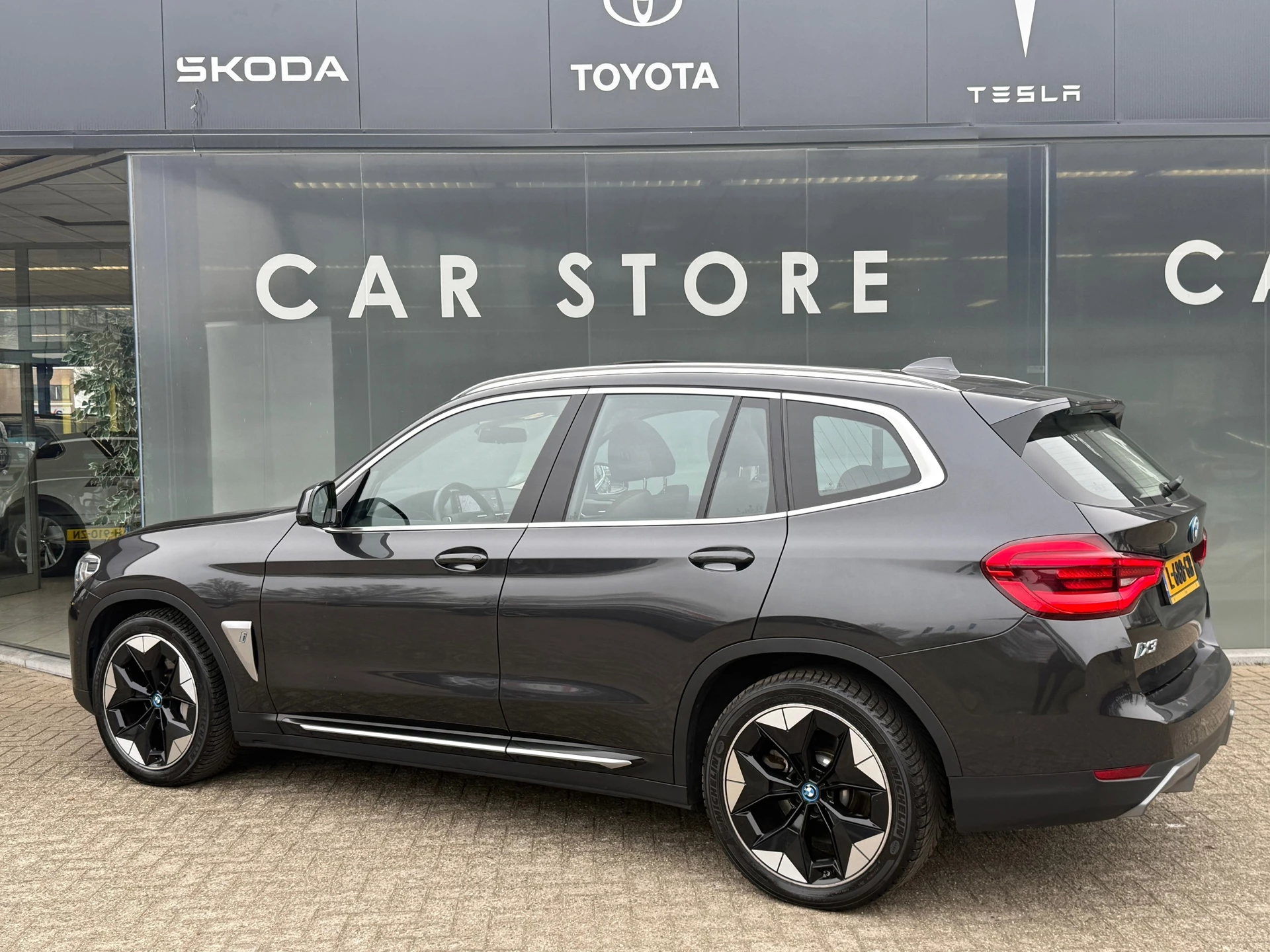 Hoofdafbeelding BMW iX3