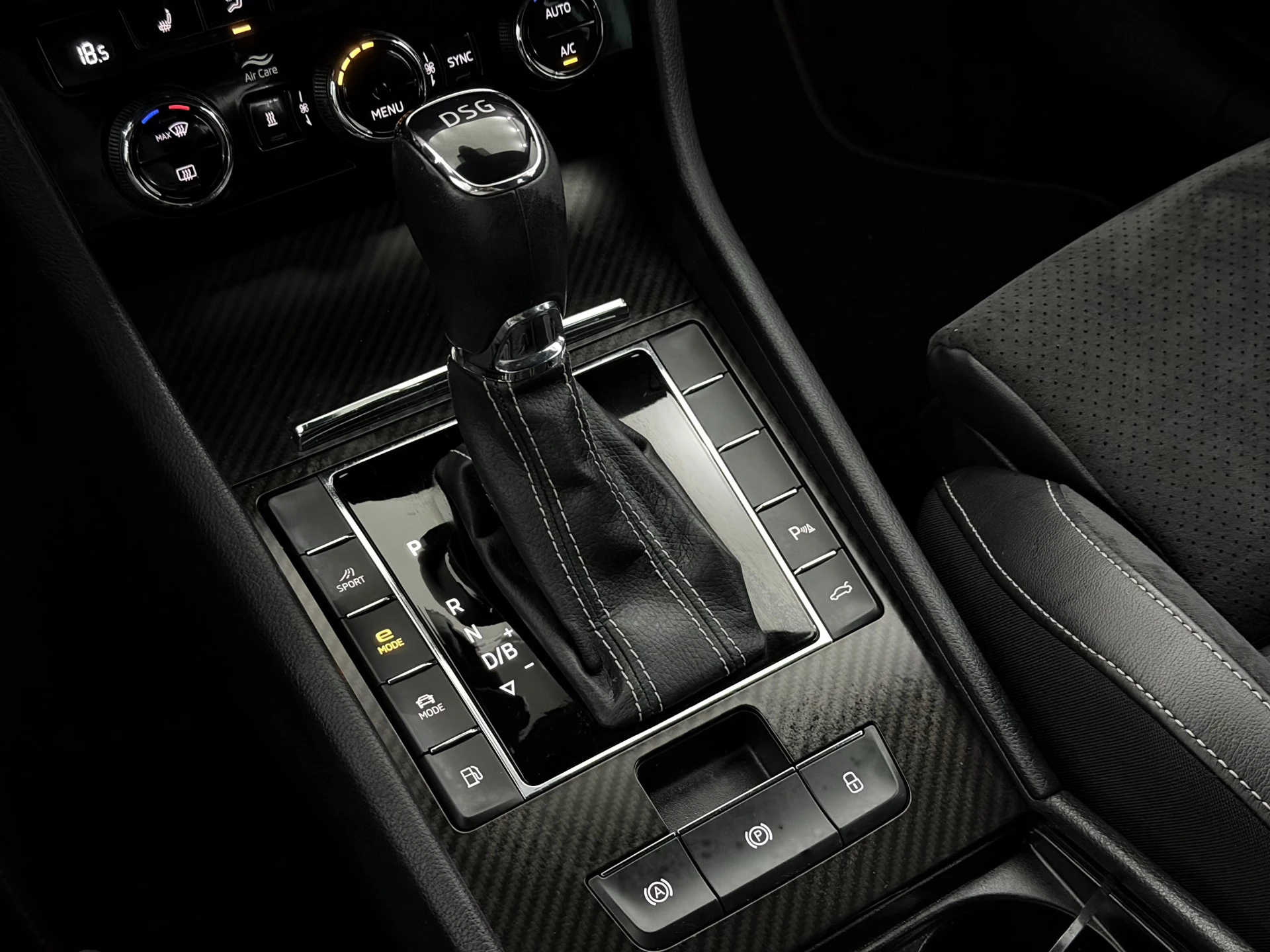 Hoofdafbeelding Škoda Superb