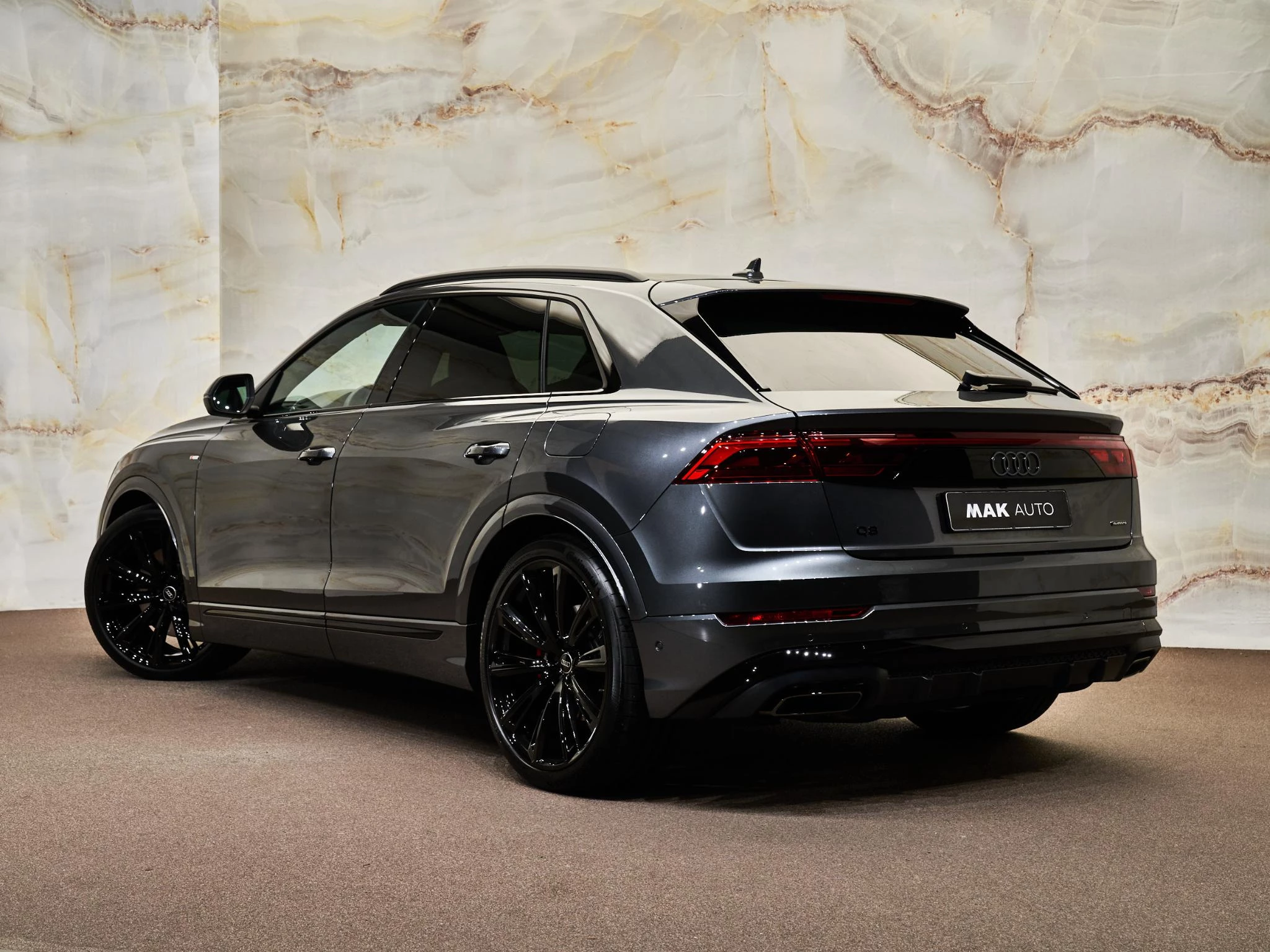 Hoofdafbeelding Audi Q8