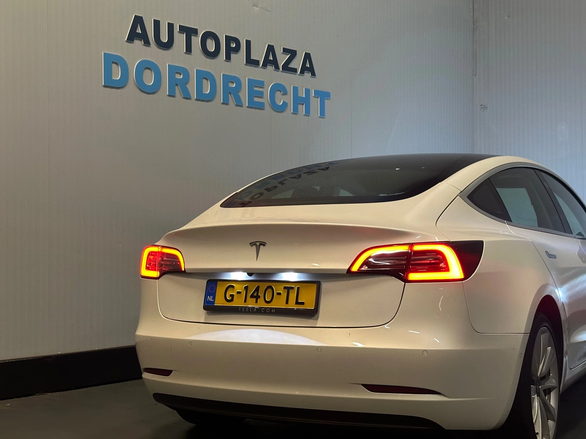 Hoofdafbeelding Tesla Model 3