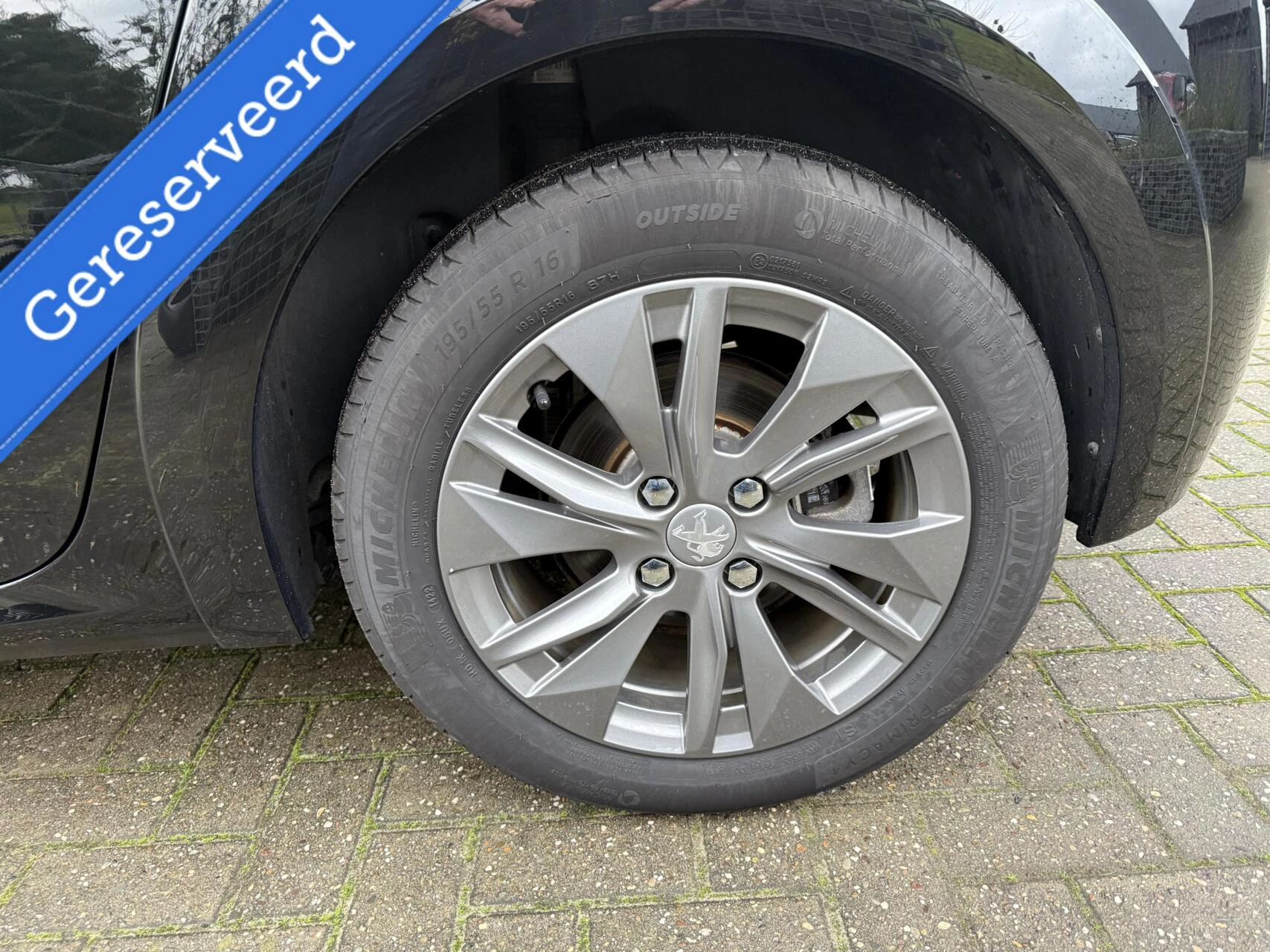 Hoofdafbeelding Peugeot e-208