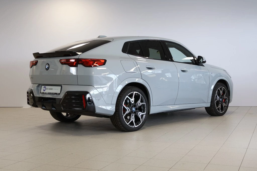 Hoofdafbeelding BMW iX2