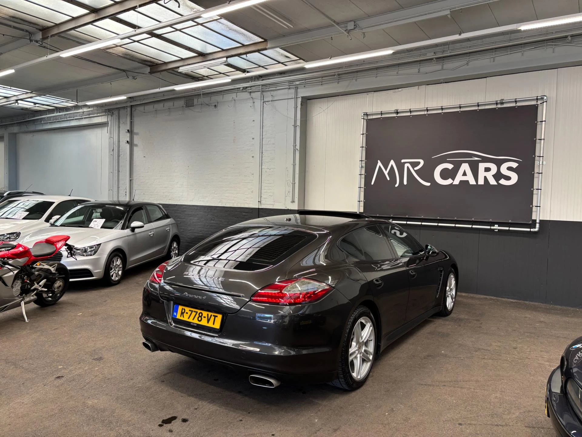 Hoofdafbeelding Porsche Panamera