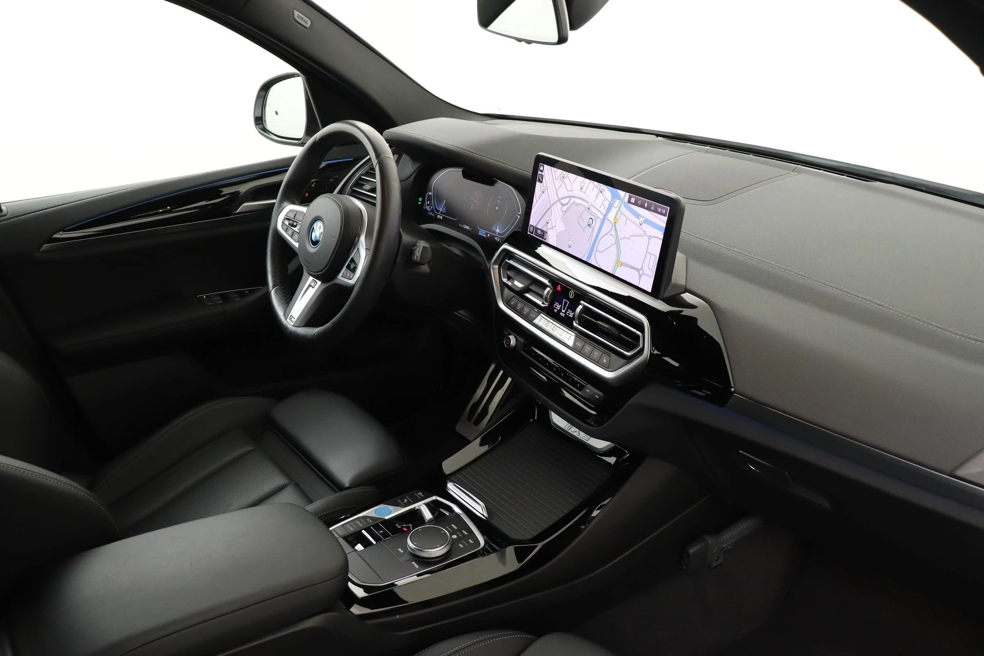 Hoofdafbeelding BMW iX3
