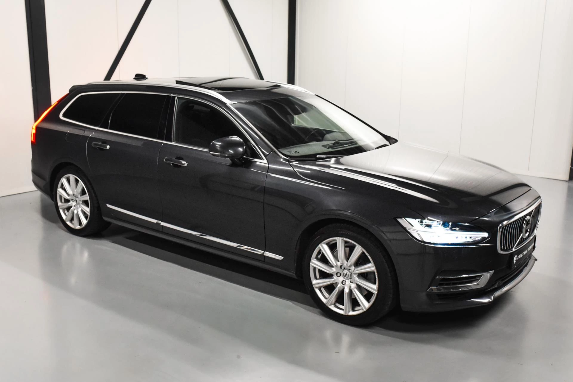 Hoofdafbeelding Volvo V90