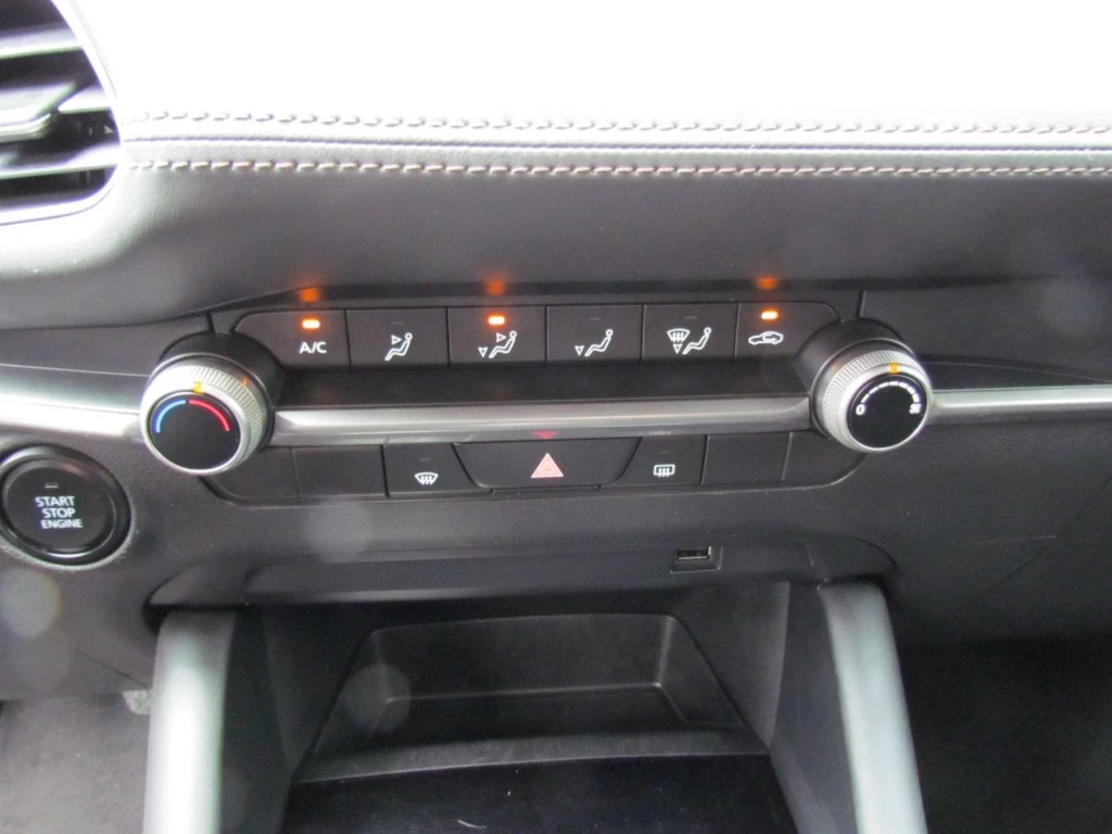 Hoofdafbeelding Mazda 3