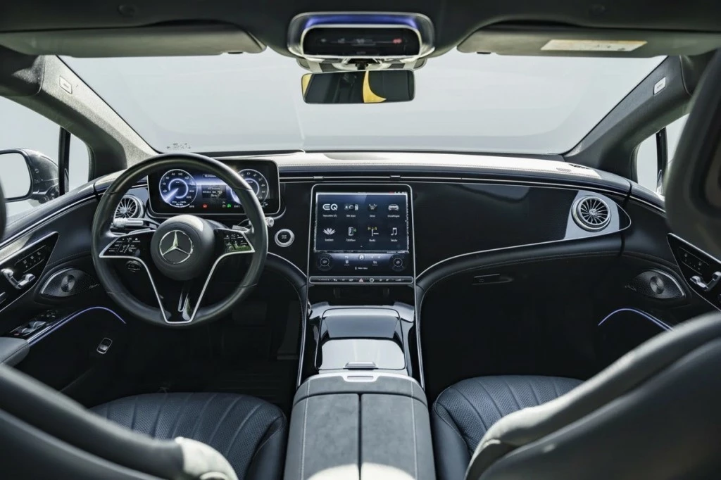 Hoofdafbeelding Mercedes-Benz EQS