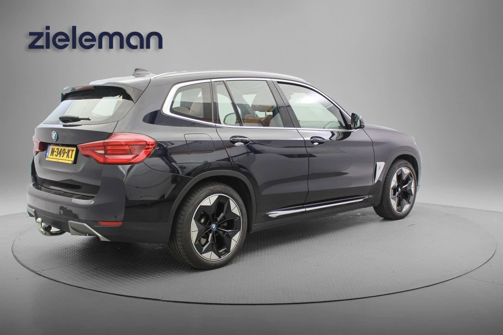 Hoofdafbeelding BMW iX3