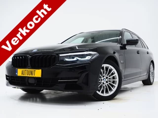 BMW 5 Serie Touring 530e | Leder | Trekhaak | Camera | Adaptive Cruise | Dodehoek | Stoelverwarming | Carplay