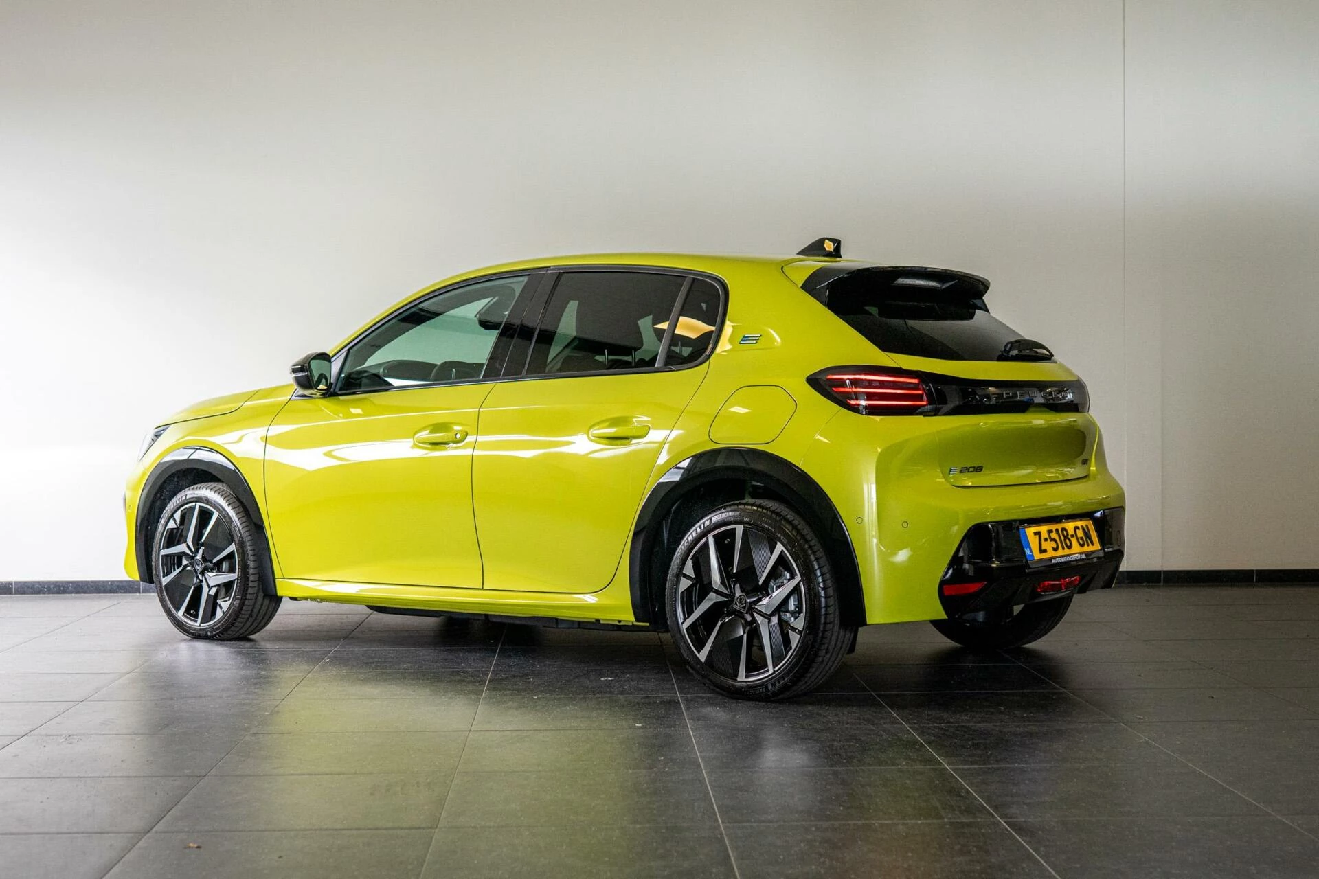 Hoofdafbeelding Peugeot e-208