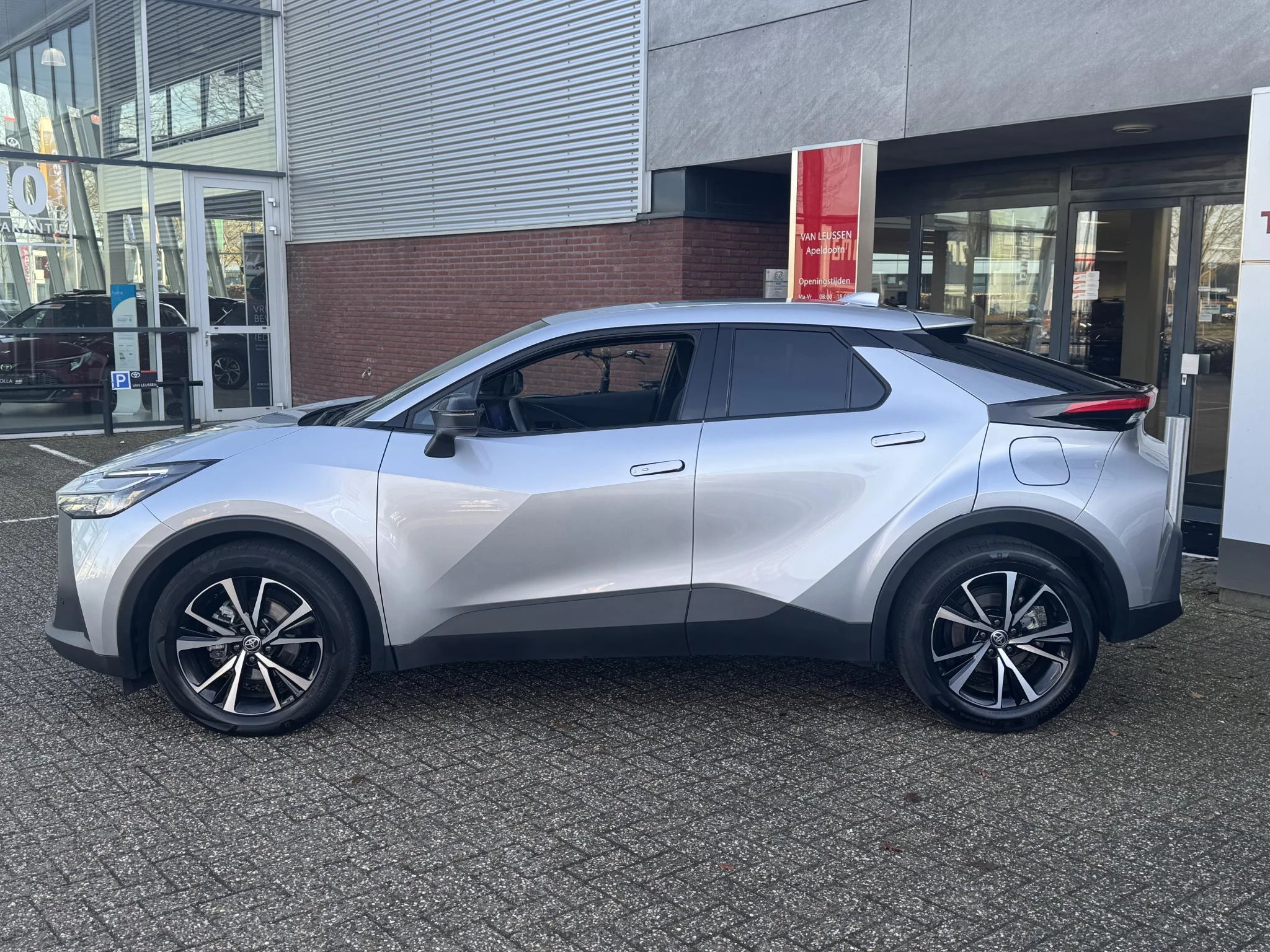 Hoofdafbeelding Toyota C-HR