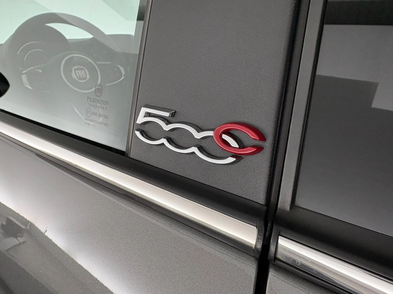 Hoofdafbeelding Fiat 500C