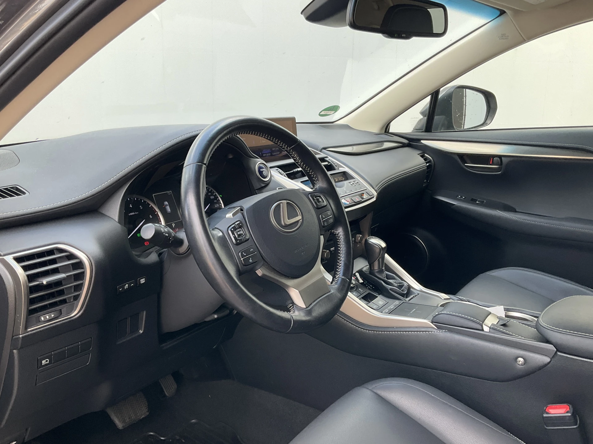 Hoofdafbeelding Lexus NX