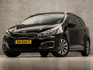 Hoofdafbeelding Kia cee'd Kia cee'd Sportswagon 1.0 T-GDi Sport (APPLE CARPLAY, NAVIGATIE, CLIMATE, CAMERA, SPORTSTOELEN, GETINT GLAS, PARKEERSENSOREN, CRUISE, NIEUWSTAAT)