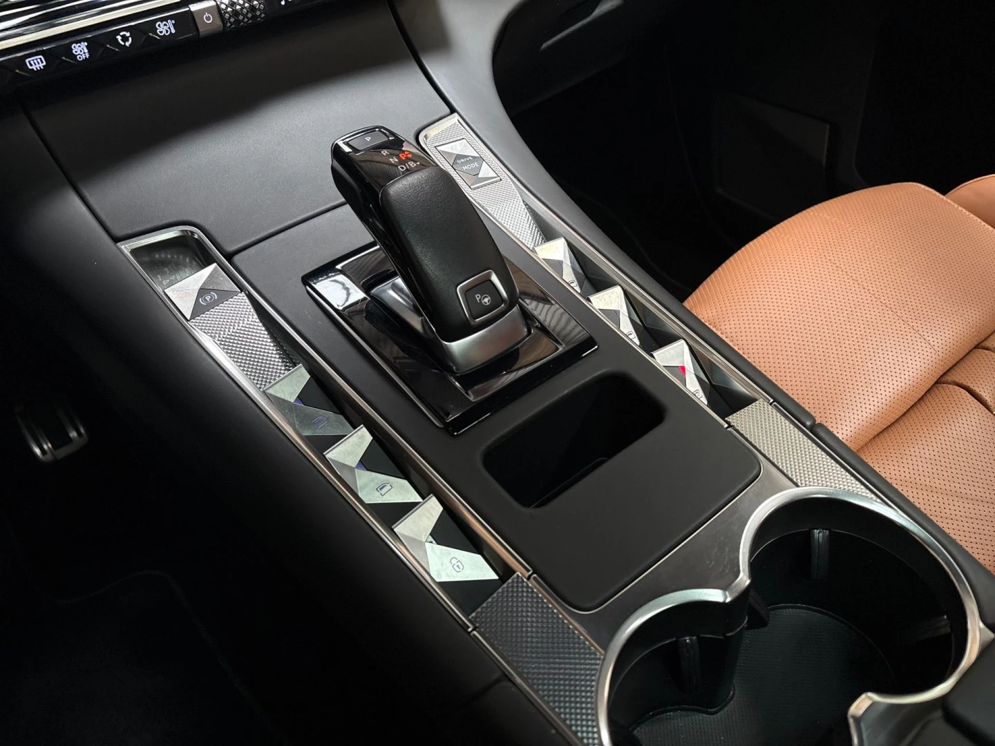 Hoofdafbeelding DS DS 7