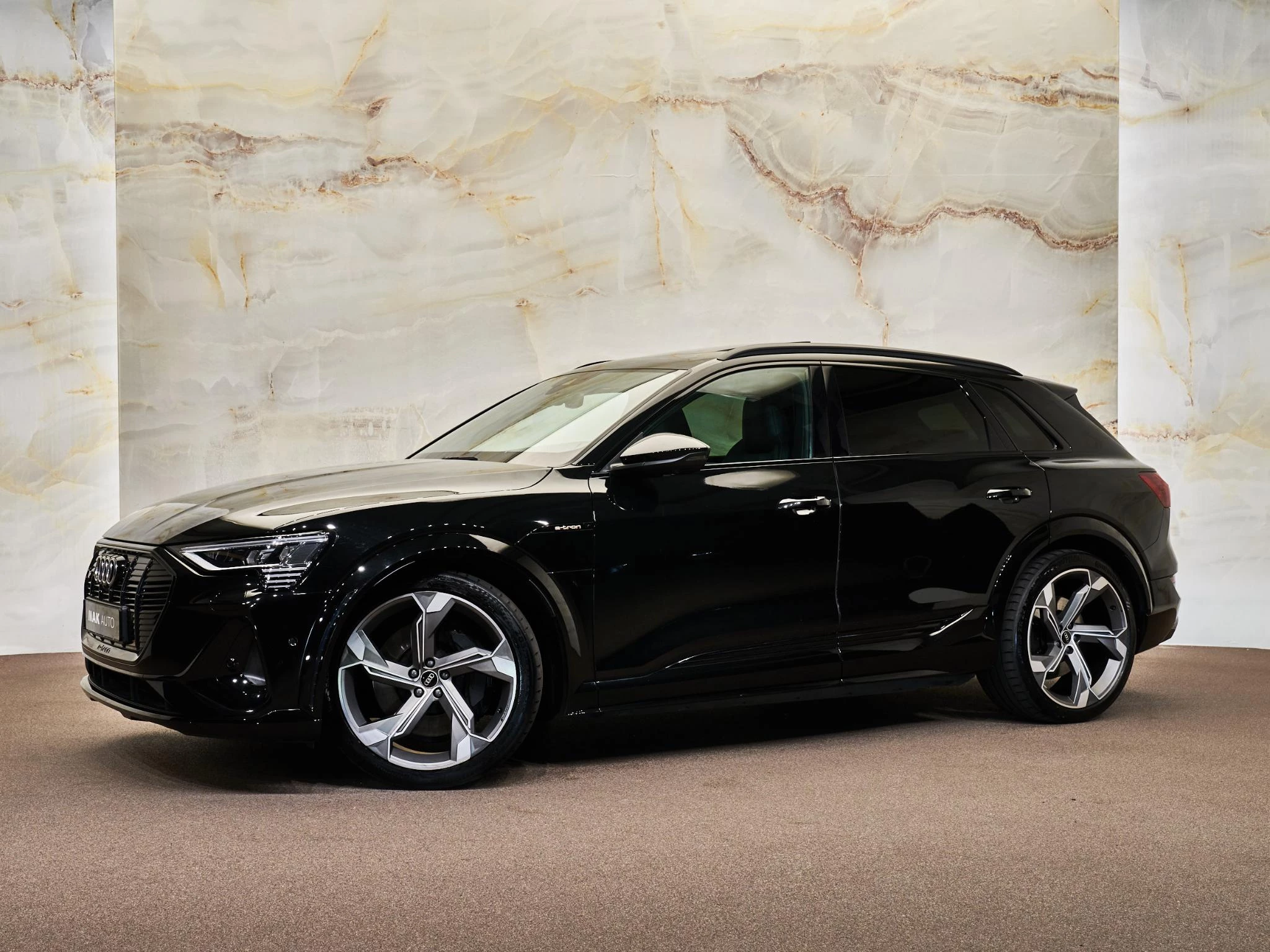 Hoofdafbeelding Audi e-tron