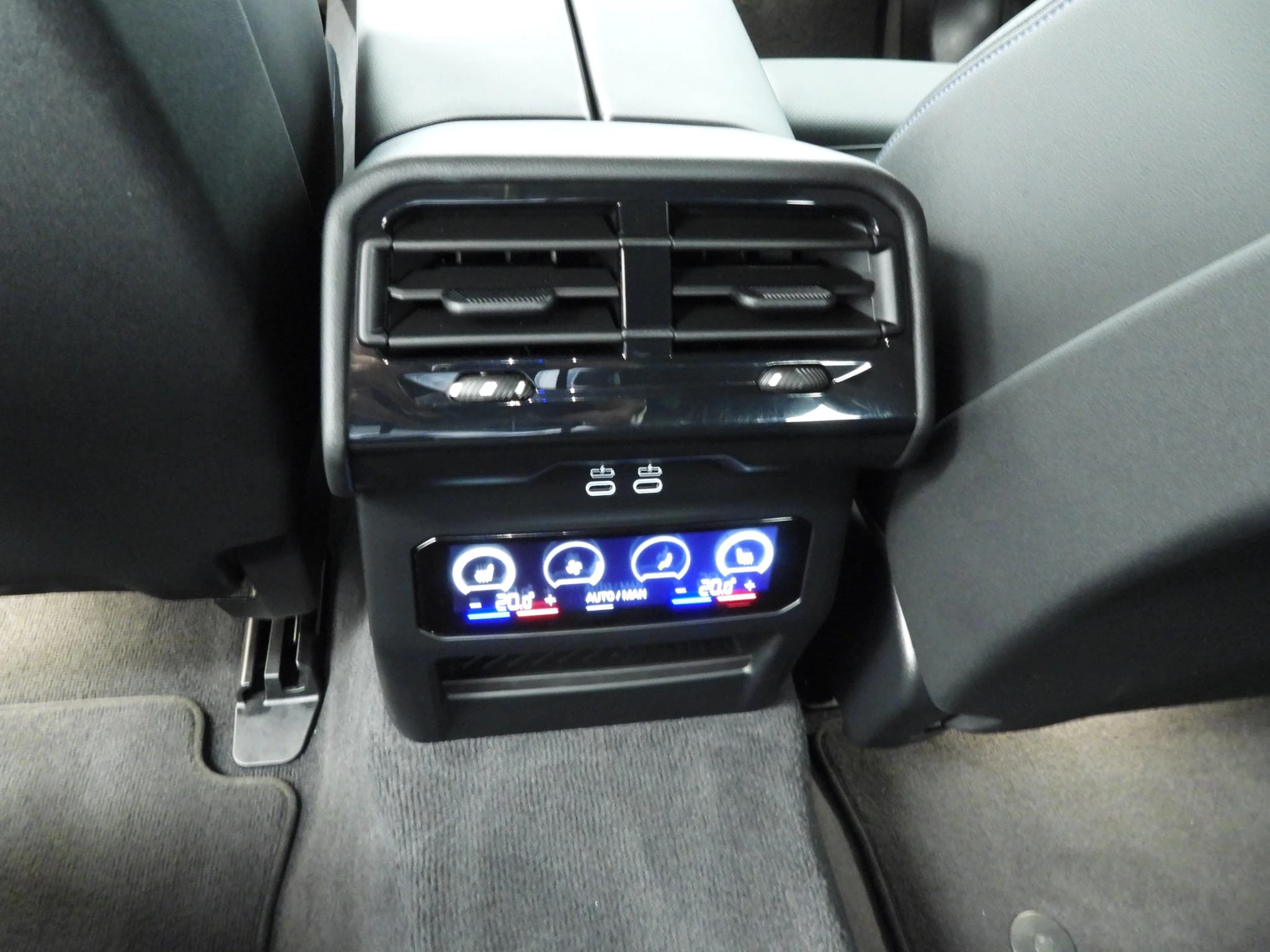 Hoofdafbeelding BMW i5