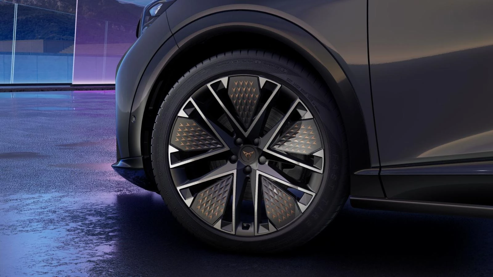Hoofdafbeelding CUPRA Tavascan