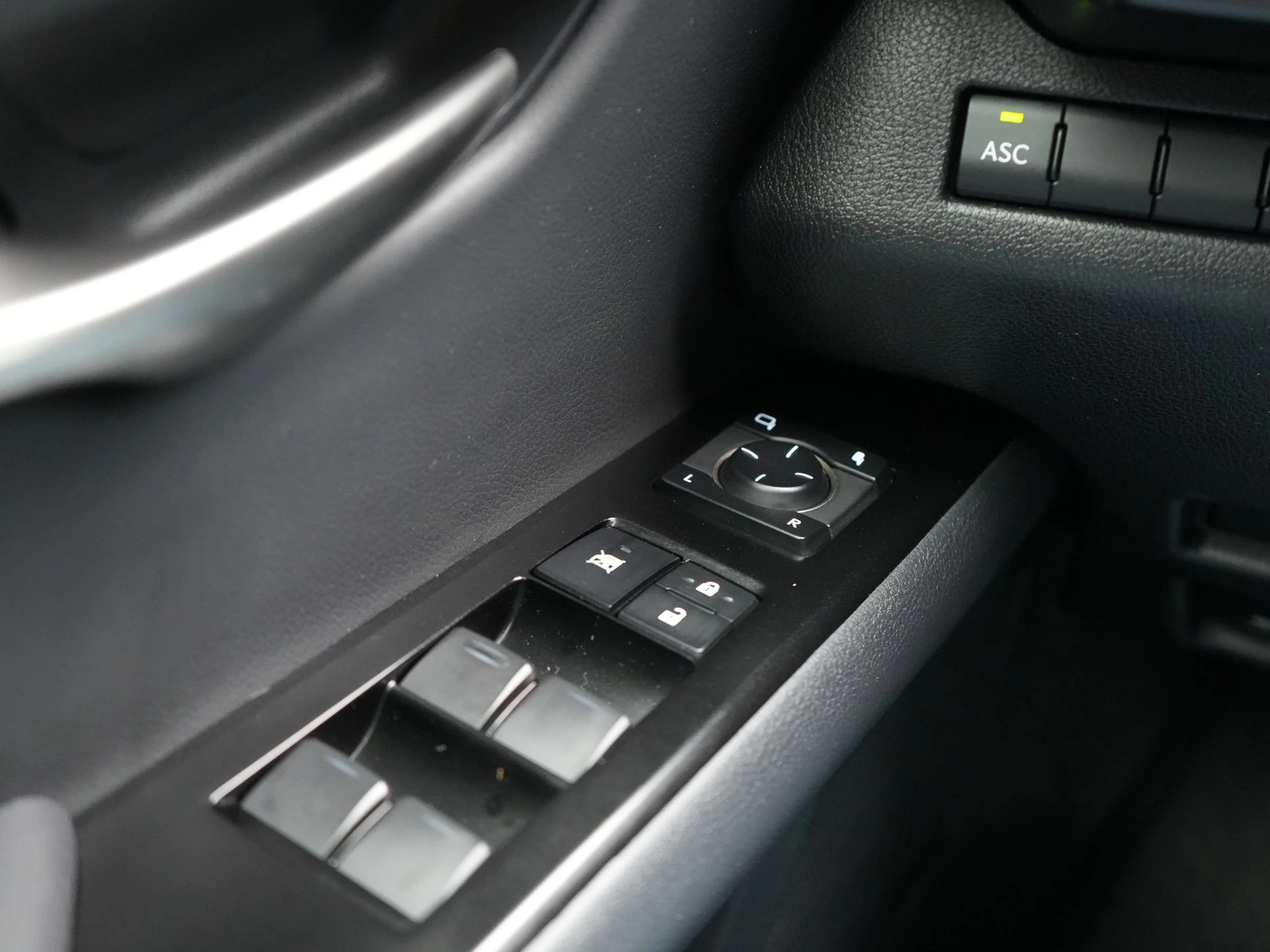 Hoofdafbeelding Lexus UX